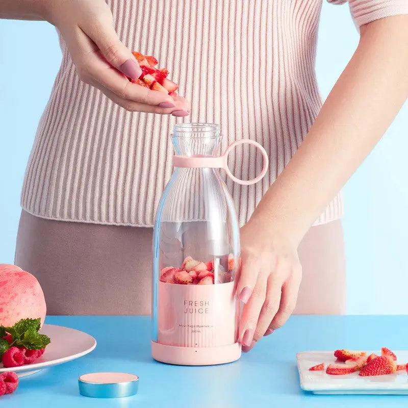 Portable And USB Rechargeable Mini Juicer - osbshop.pk
